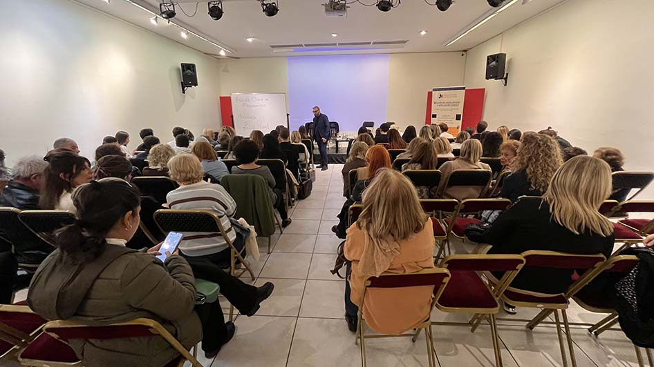 Foto 10 de Jornada con Felipe Pigna