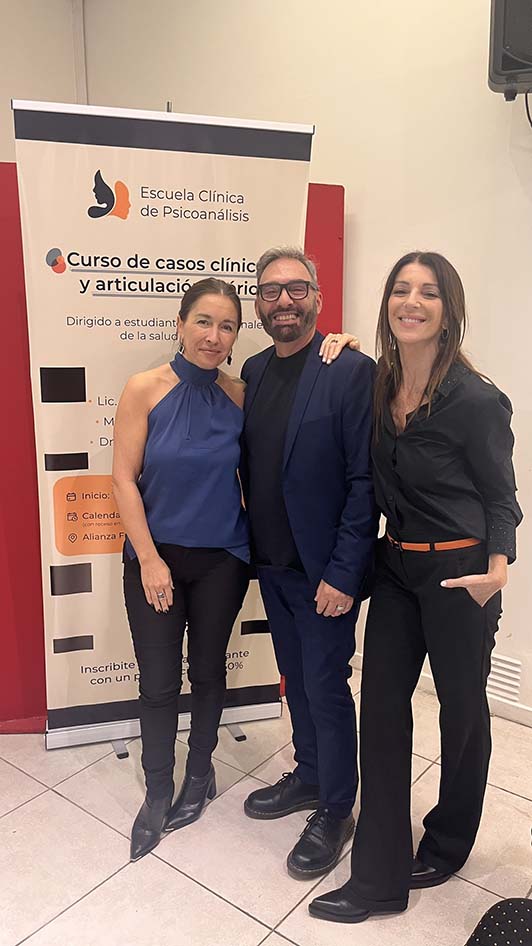Foto 12 de Jornada con Felipe Pigna